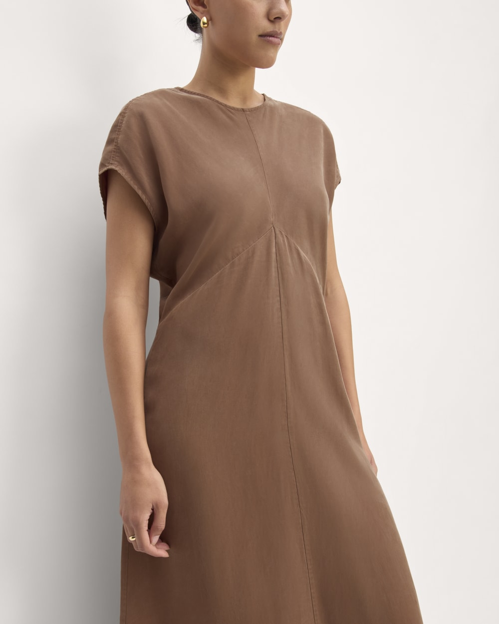 The TENCEL™ Short-Sleeve Midi Dress | Carob Brown