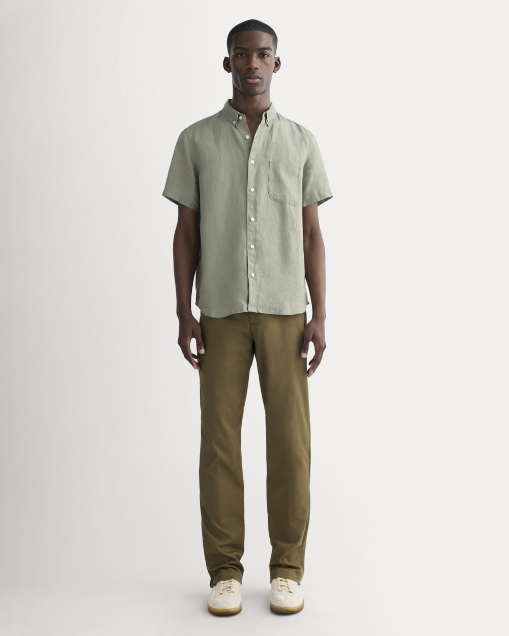 The Classic Short-Sleeve Shirt in Linen | Sage Green