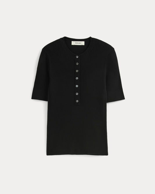 The Short-Sleeve Henley in Ultrasoft Merino | Black