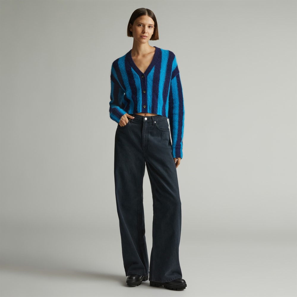 The Alpaca V-Neck Cropped Cardigan | Horizon Blue / Ocean Cavern