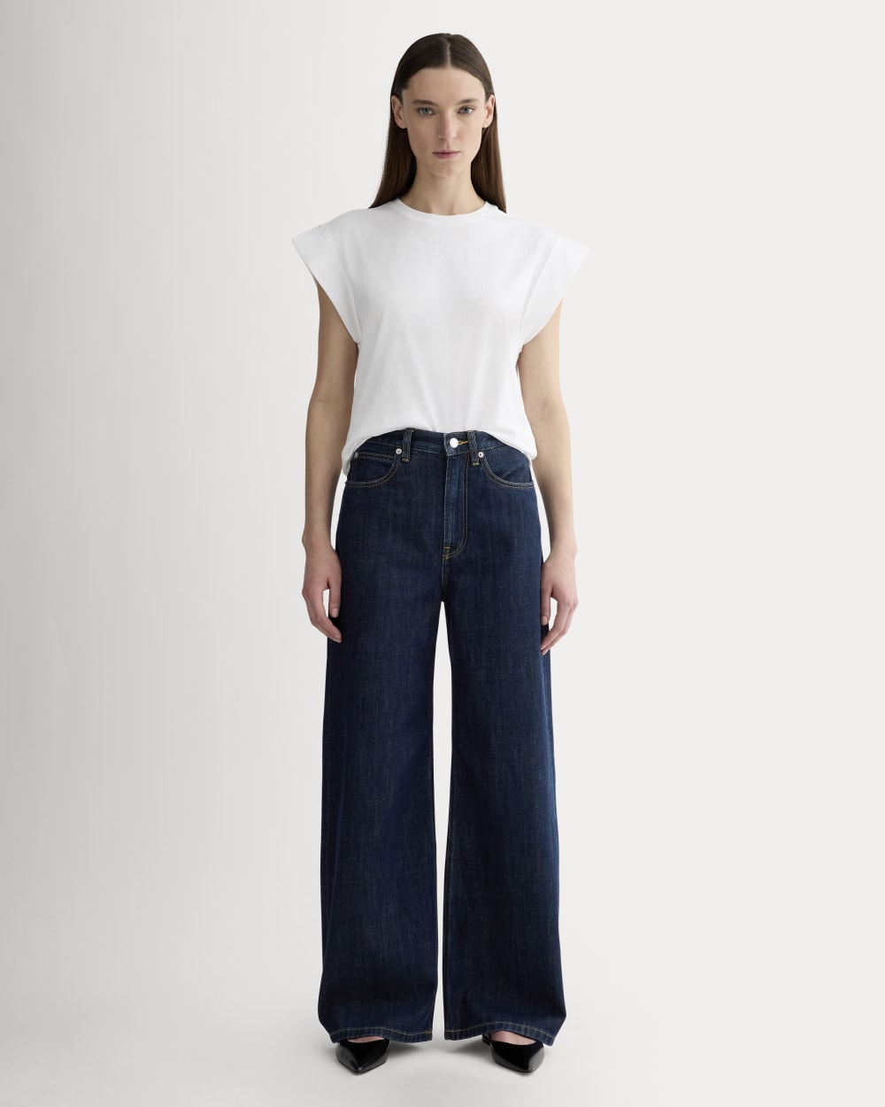 The Muscle Tee in Essential Cotton | White