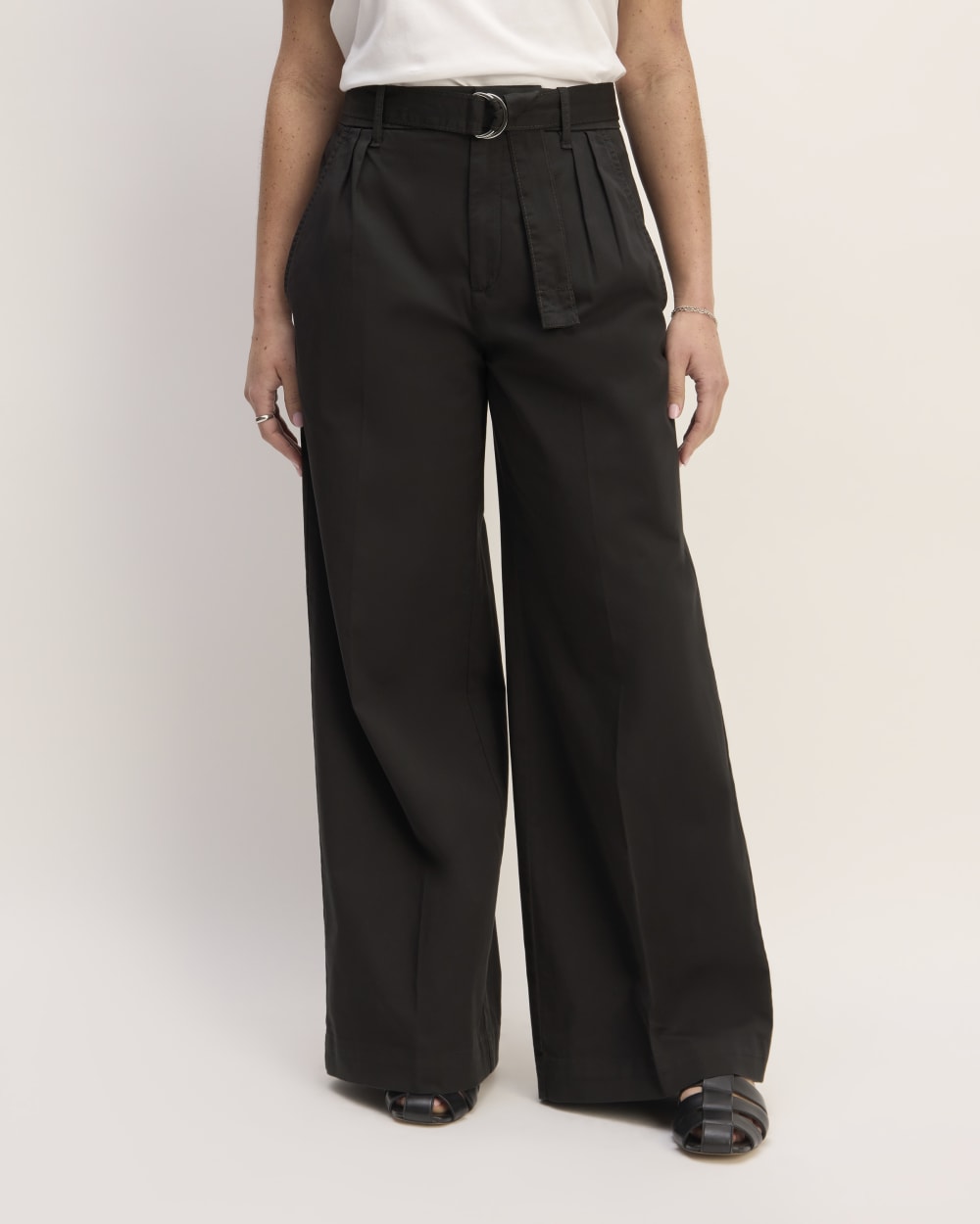 The Pleated Wide-Leg Chino | Black