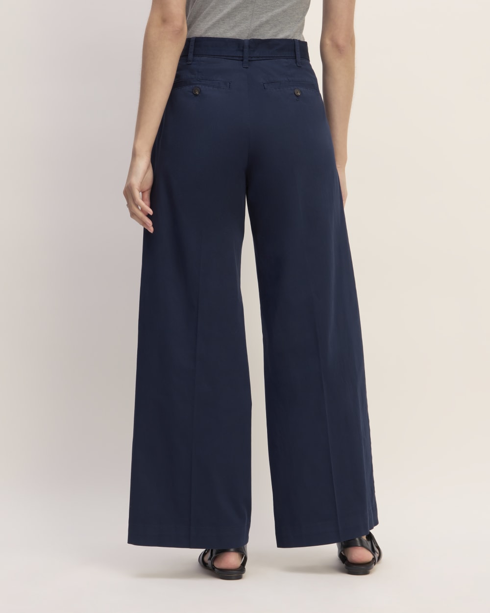 The Pleated Wide-Leg Chino | Navy