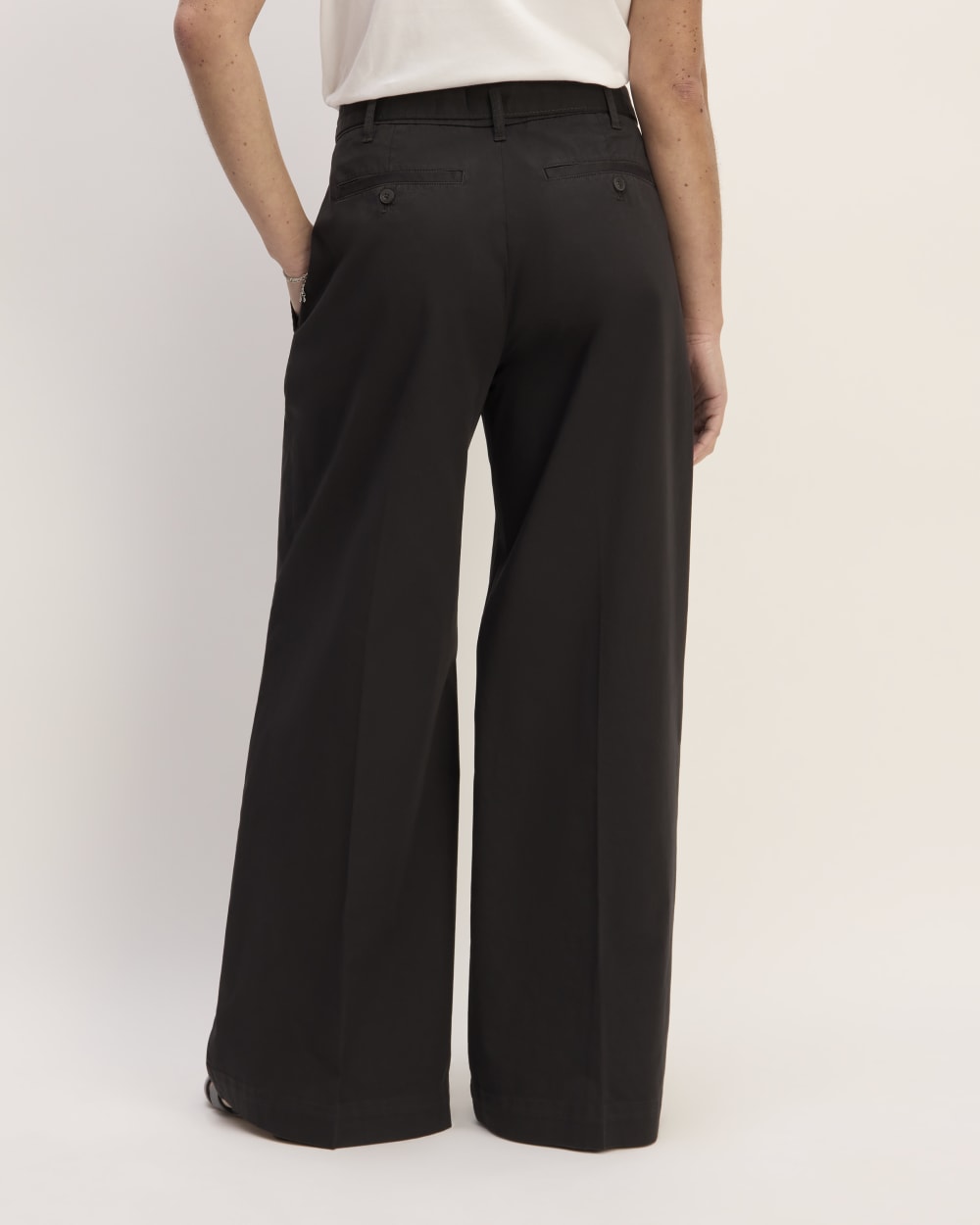 The Pleated Wide-Leg Chino | Black