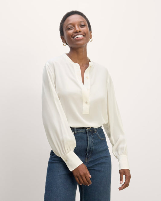 The Henley Shirt in Washable Silk | Off-White