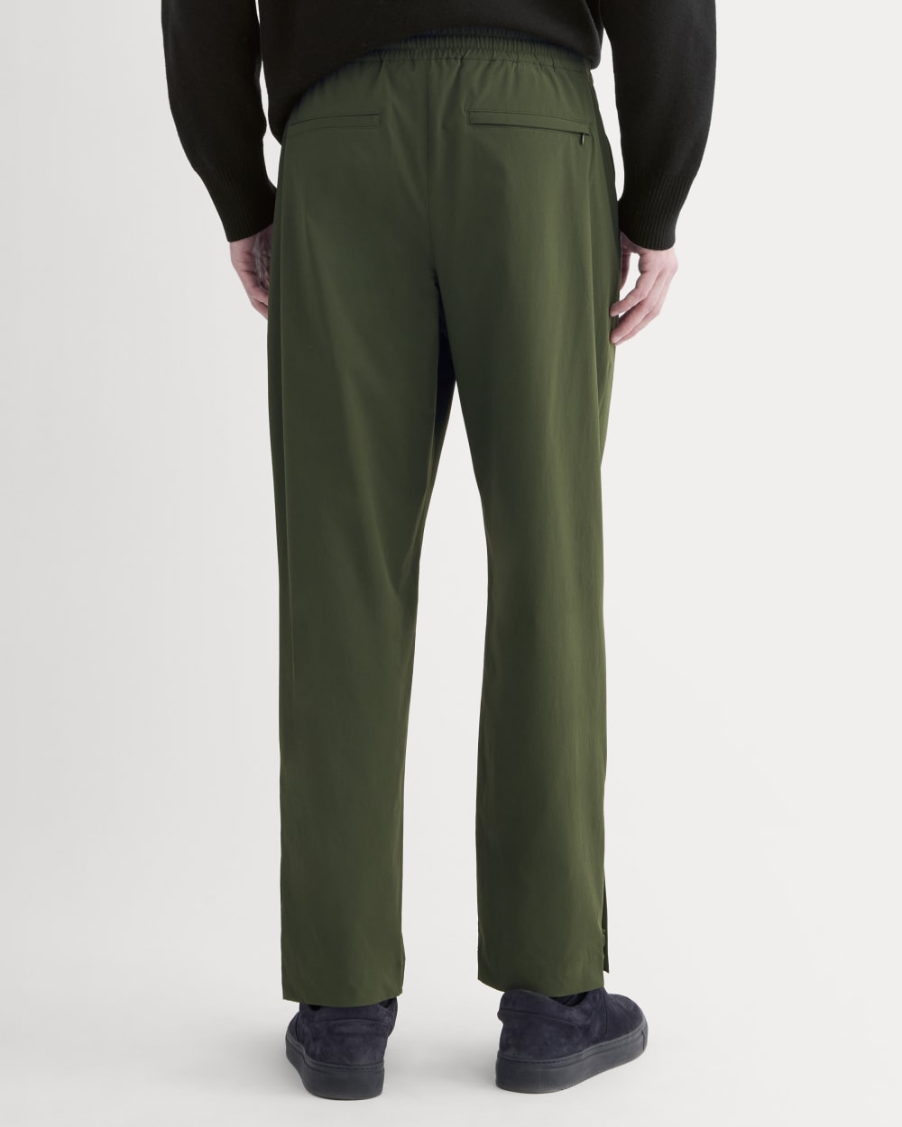 Transit Recycled Nylon Jogger | Dark Forest