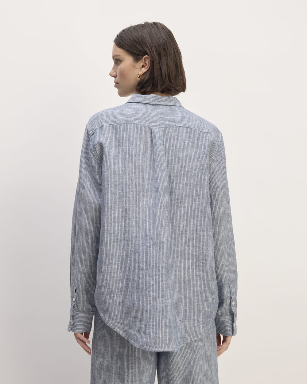 The Must-Have Shirt in Linen | White / Blue