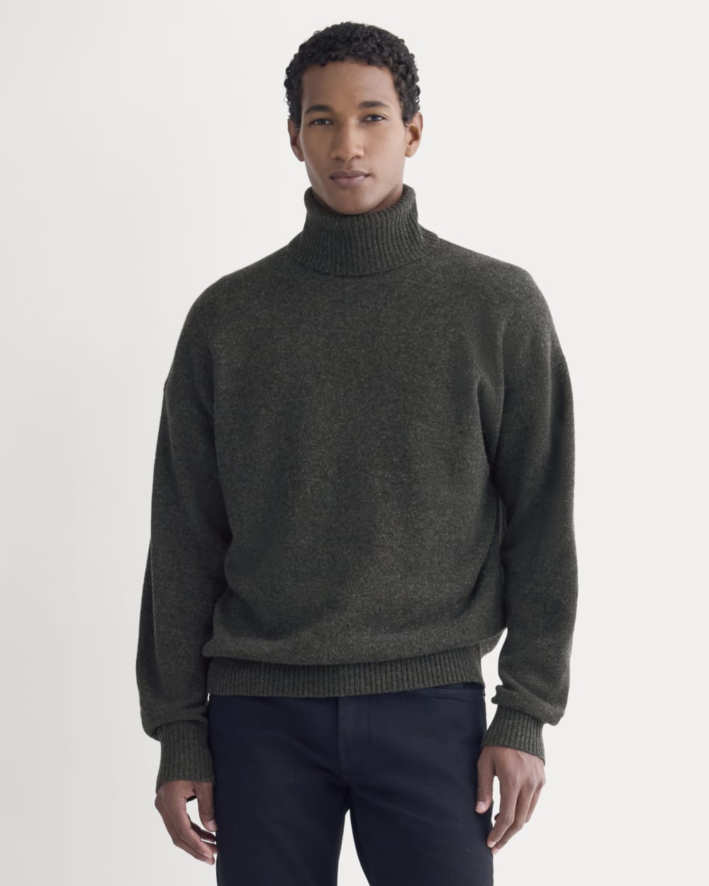 Luxe Merino Relaxed Turtleneck | Heathered Black