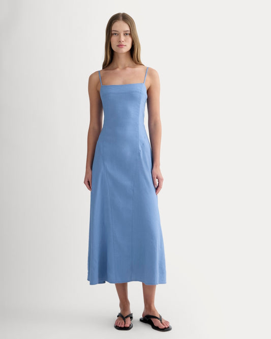 The Seamed Dress in Stretch Linen | Bluebell