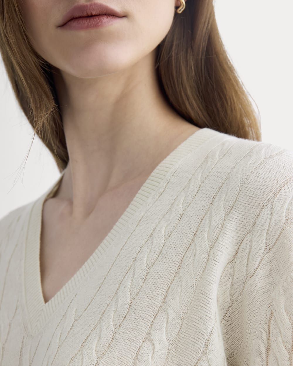 The Cable V-Neck in Cotton Cashmere | Birch