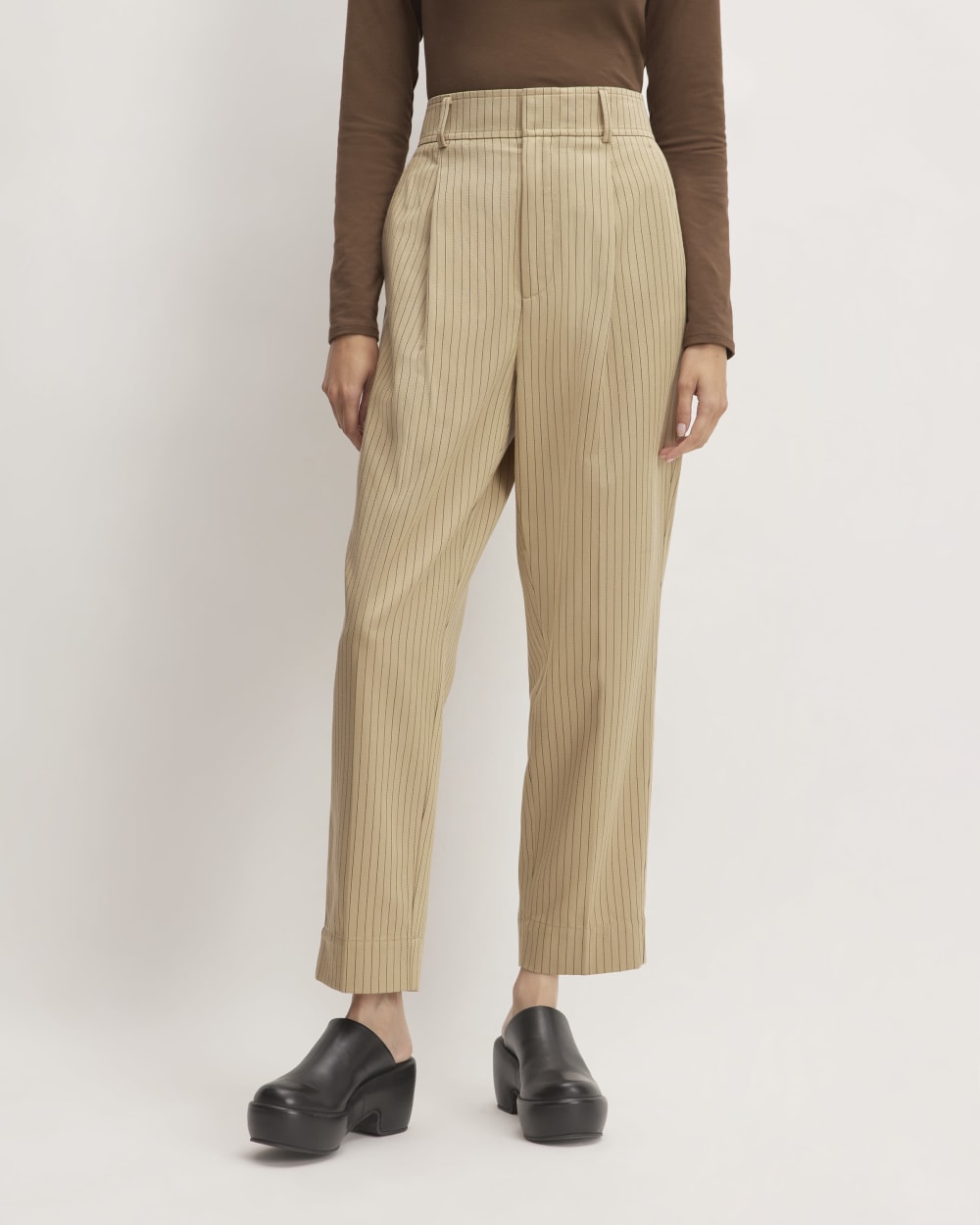 The Draper Tapered Pant in Buttersmooth | Cornstalk / Black