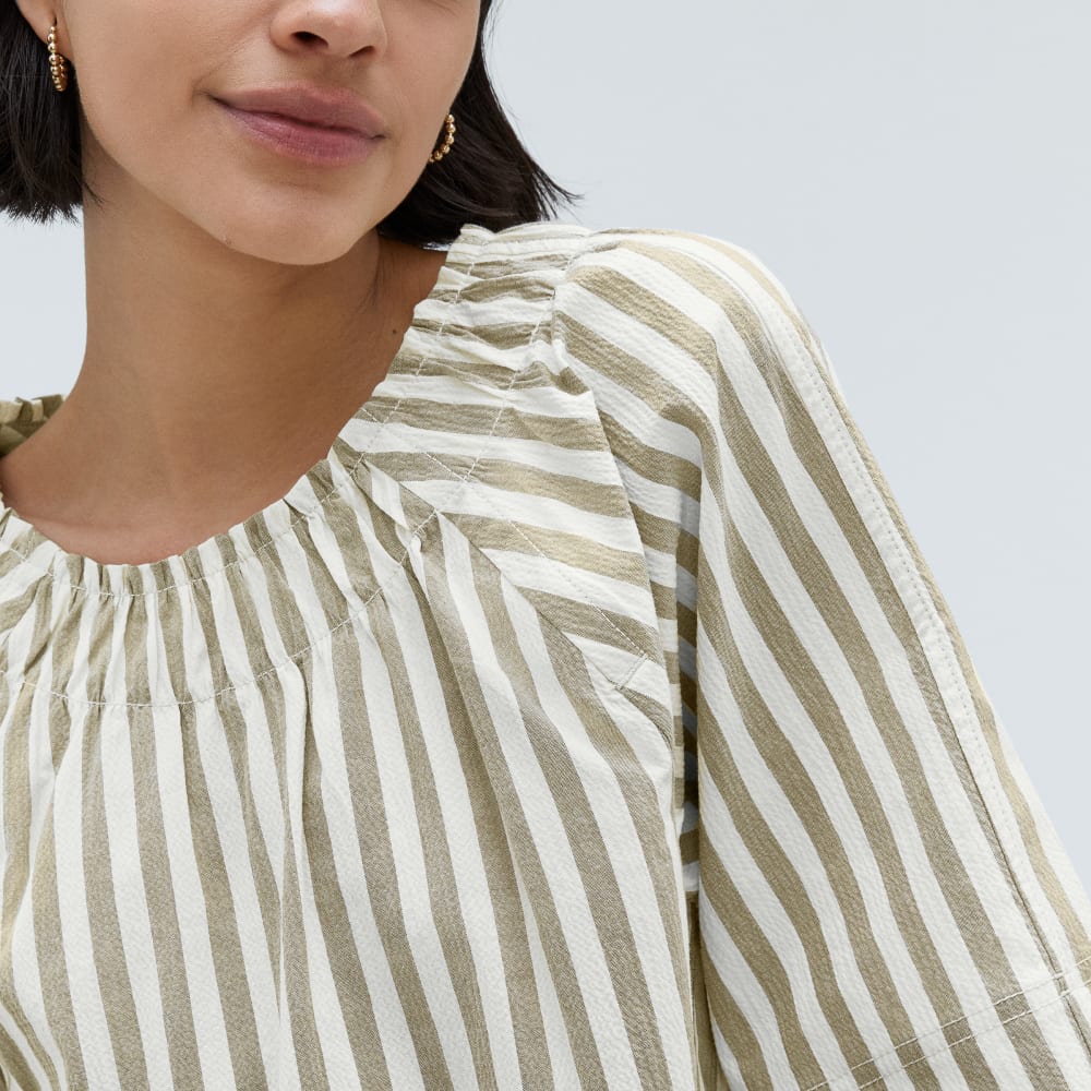 The Seersucker Gathered Tee | Nutria / Off-White