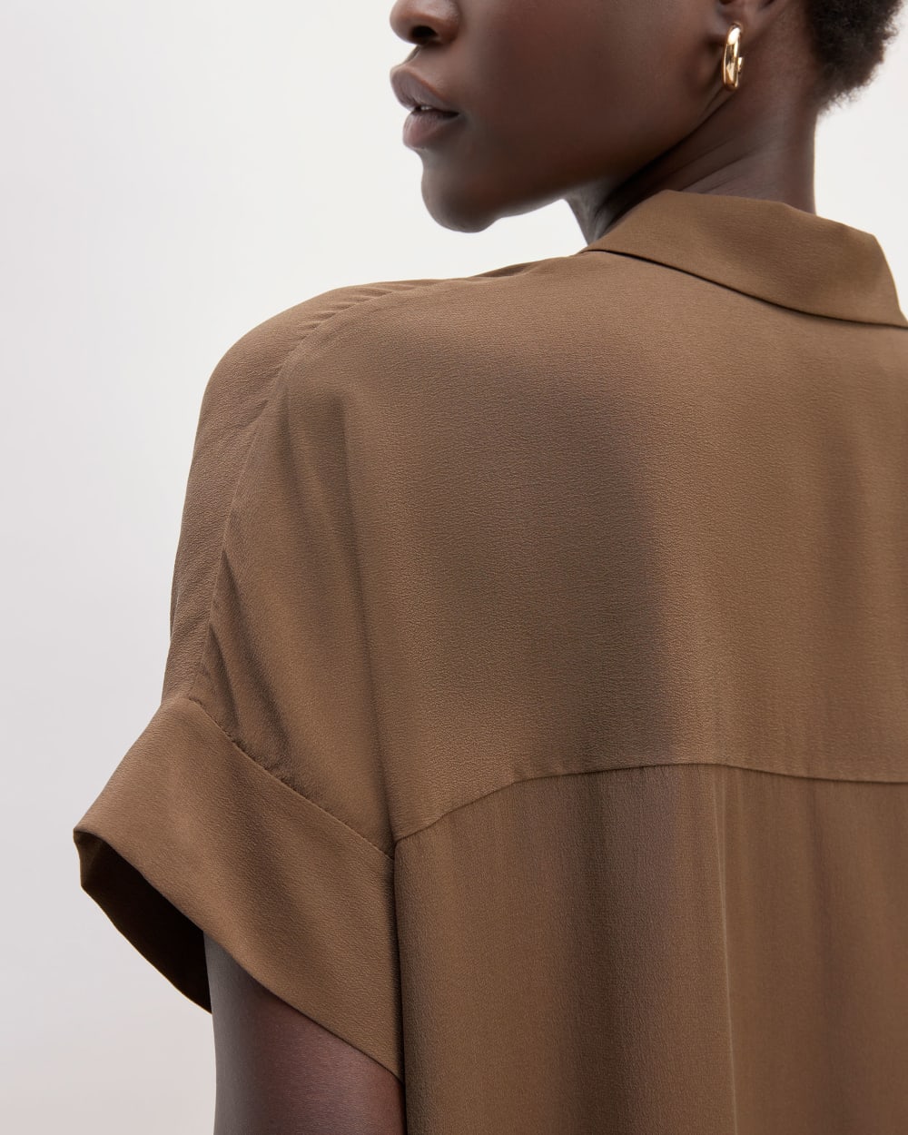 The Boxy Shirt in Washable Silk | Cocoa