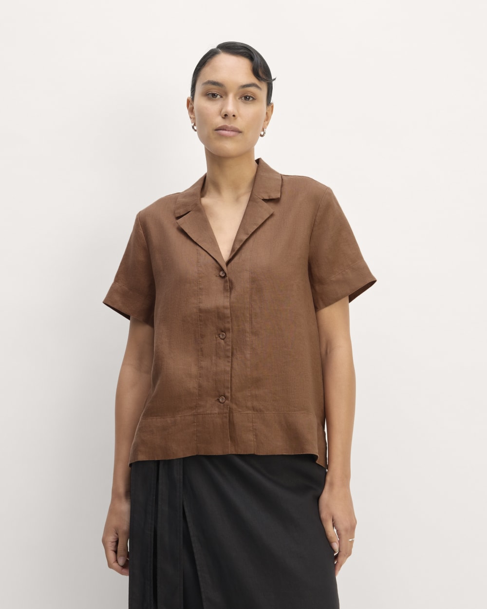The Notch Shirt in Linen | Carob Brown