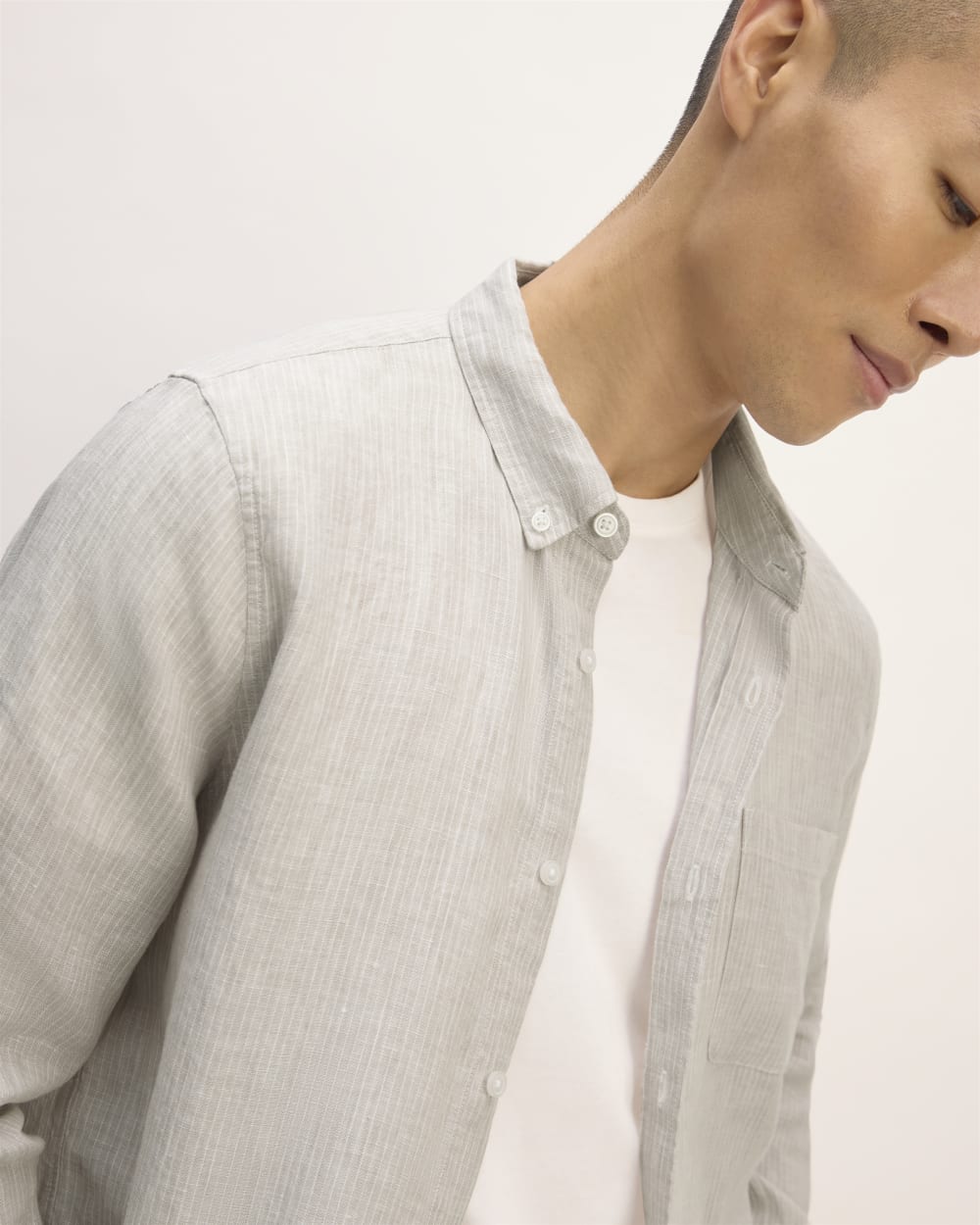 The Classic Shirt in Linen | Stone / White