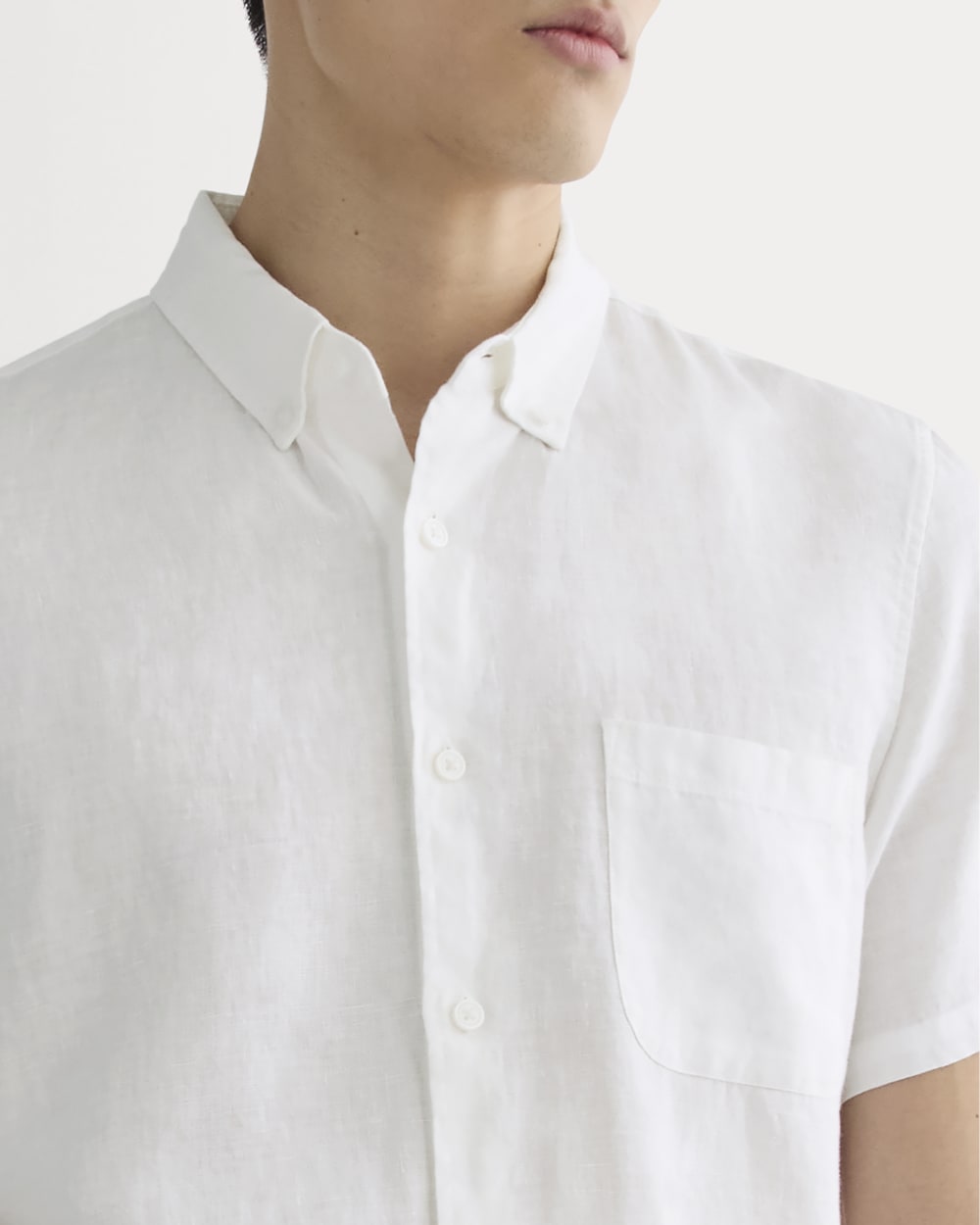 The Classic Short-Sleeve Shirt in Linen | White