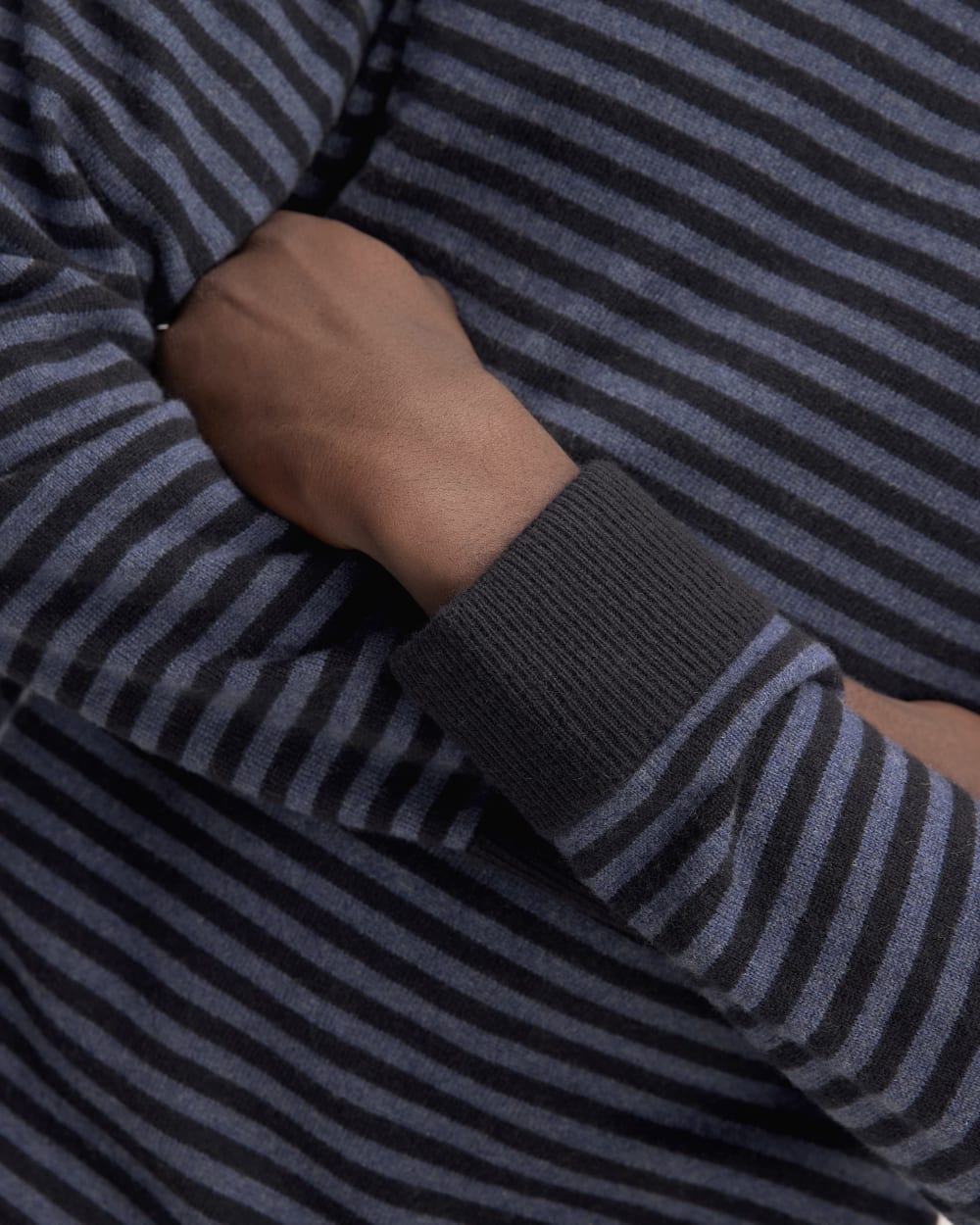 The Grade-A Cashmere Crew | Indigo / Dark Navy