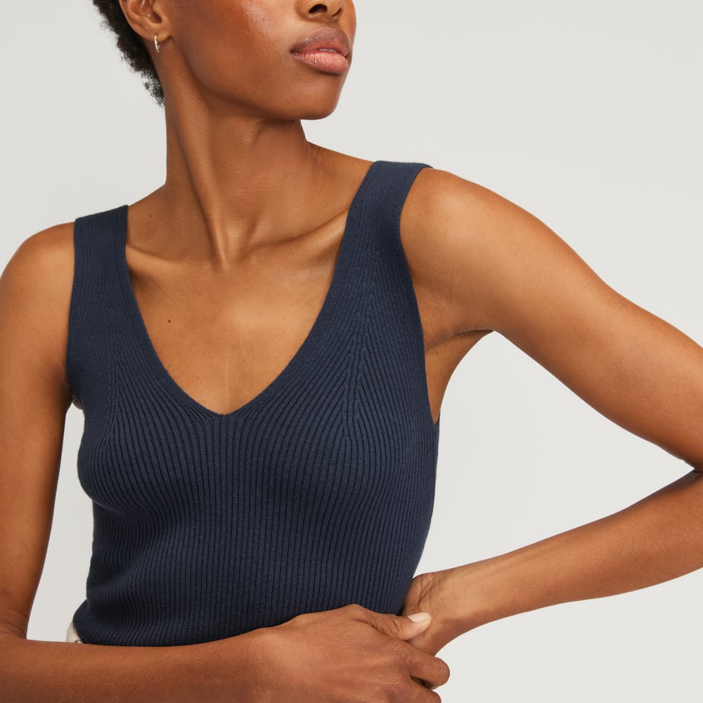 The Ribbed Cotton Double V Top | Navy