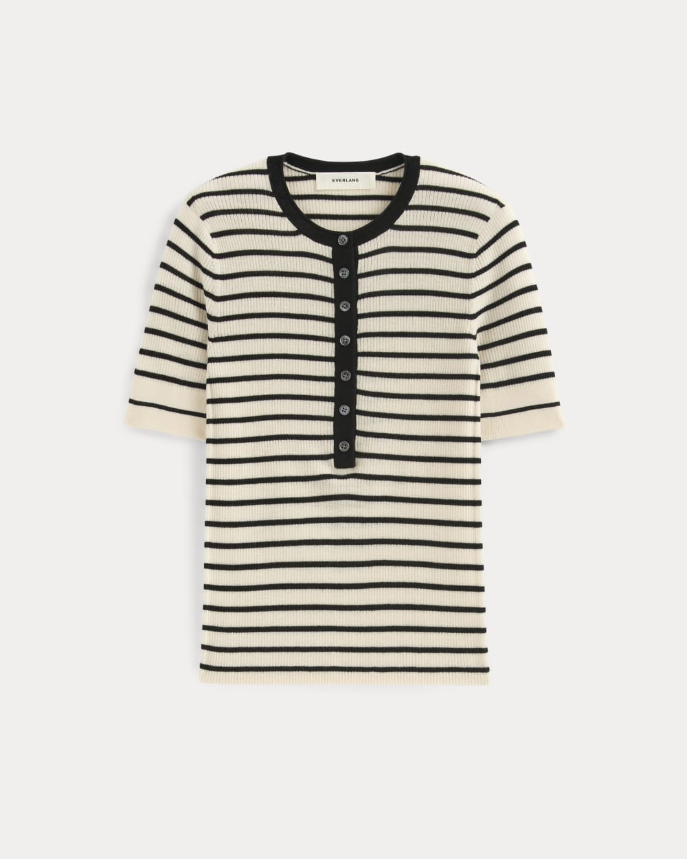 The Short-Sleeve Henley in Ultrasoft Merino | Parchment / Black