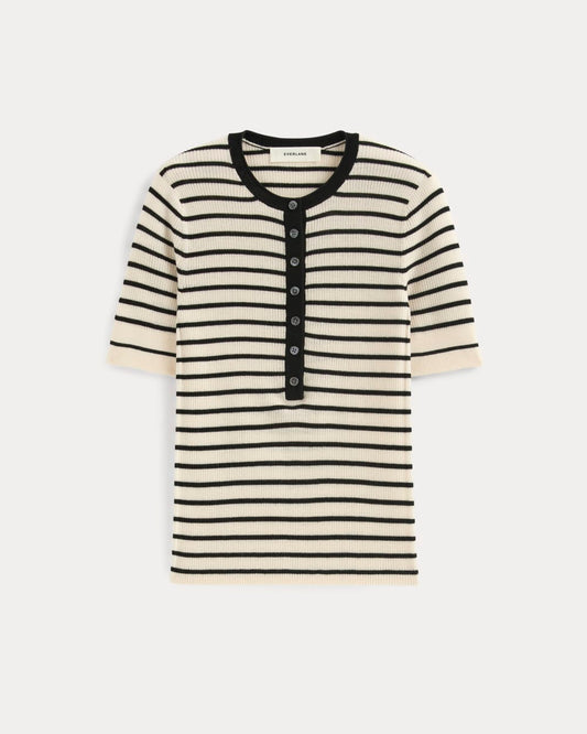 The Short-Sleeve Henley in Ultrasoft Merino | Parchment / Black