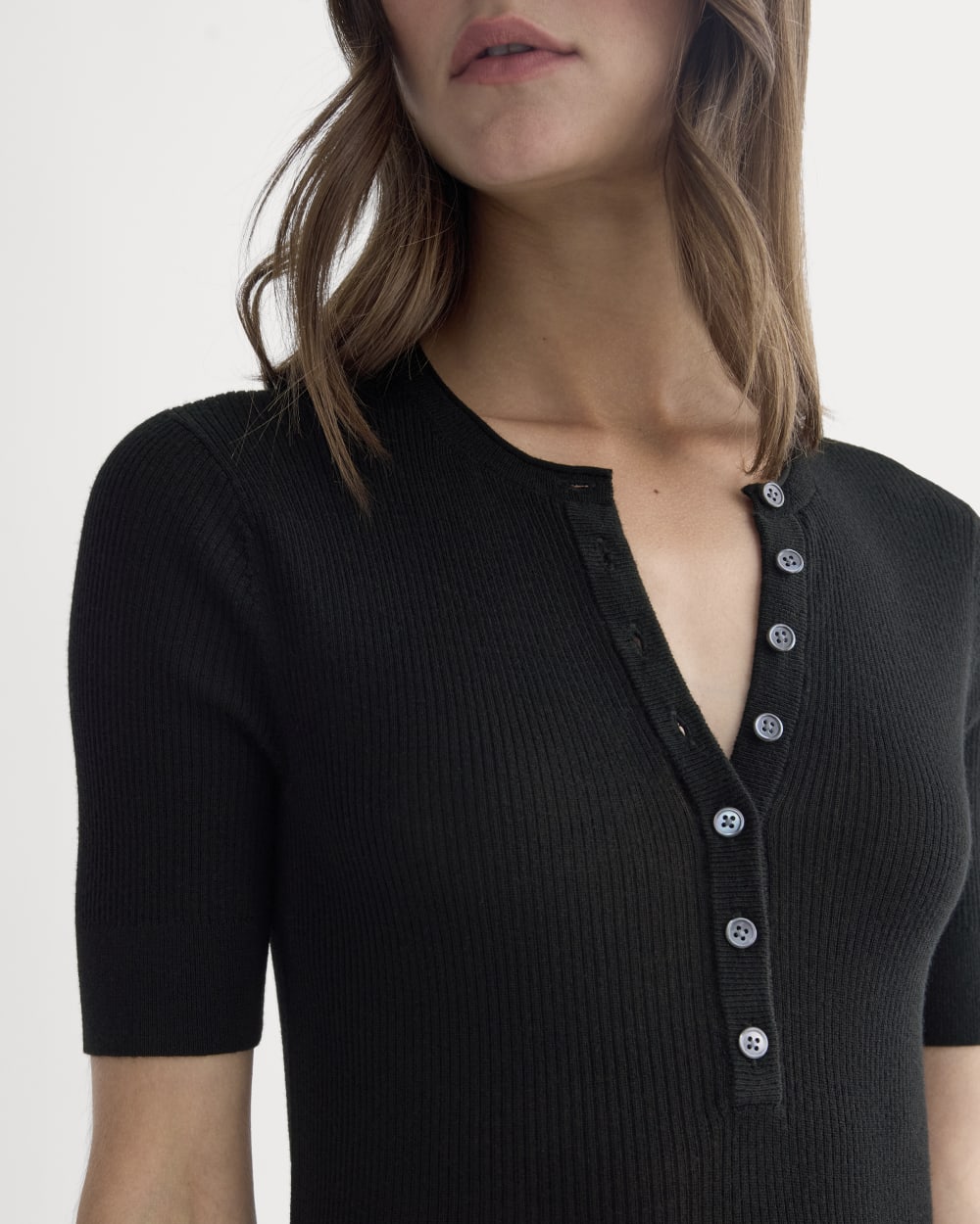 The Short-Sleeve Henley in Ultrasoft Merino | Black