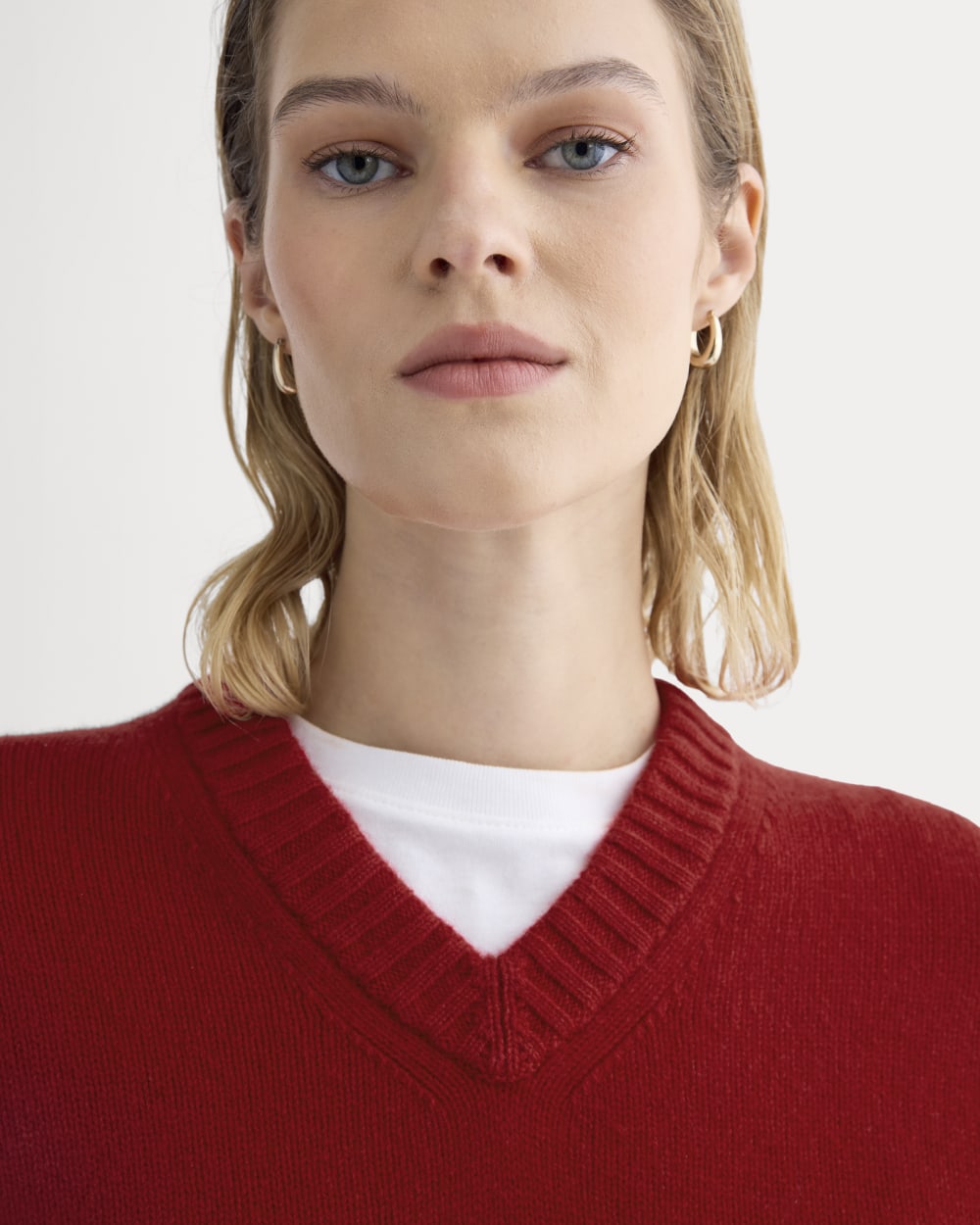 V-Neck Sweater in Extrafine Luxe Merino | Berry Red