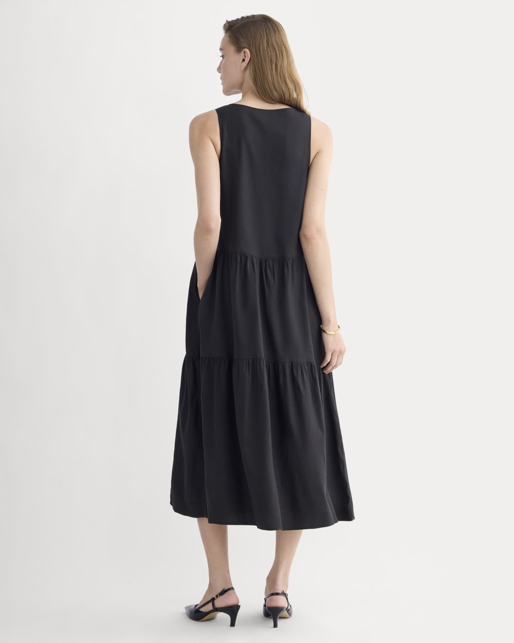 The Tiered Dress in Stretch Linen | Black