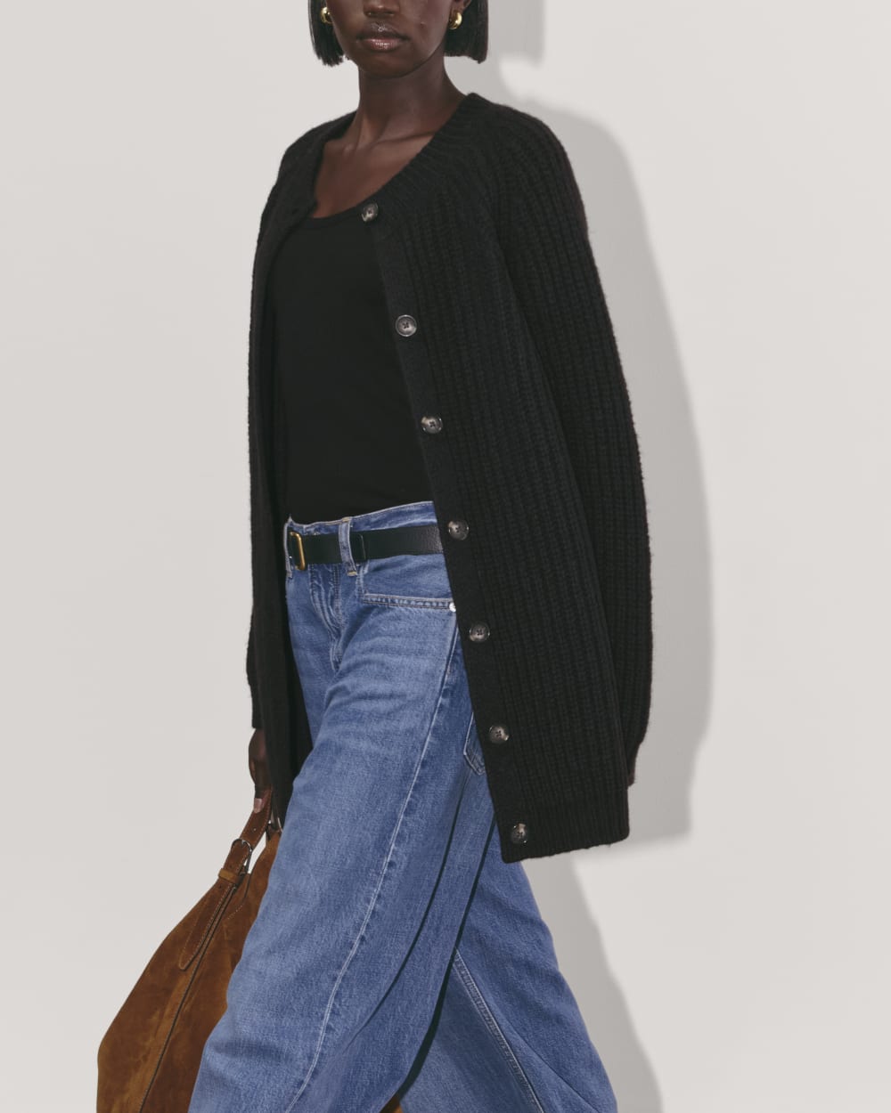 The Fisherman Cardigan in Cloud | Black