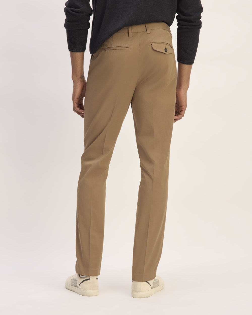 The Relaxed Taper Air Chino | Toasted Coconut