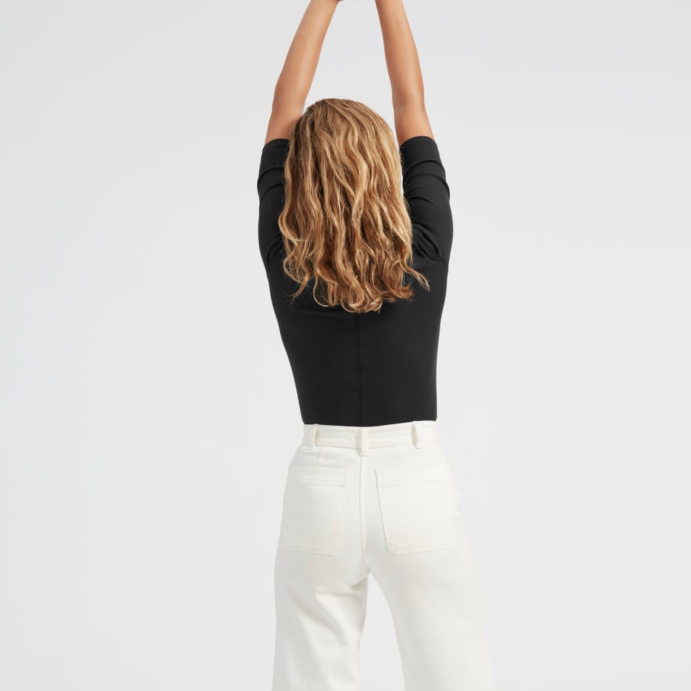 The Luxe Micro-Rib Scoop-Neck Tee | Black