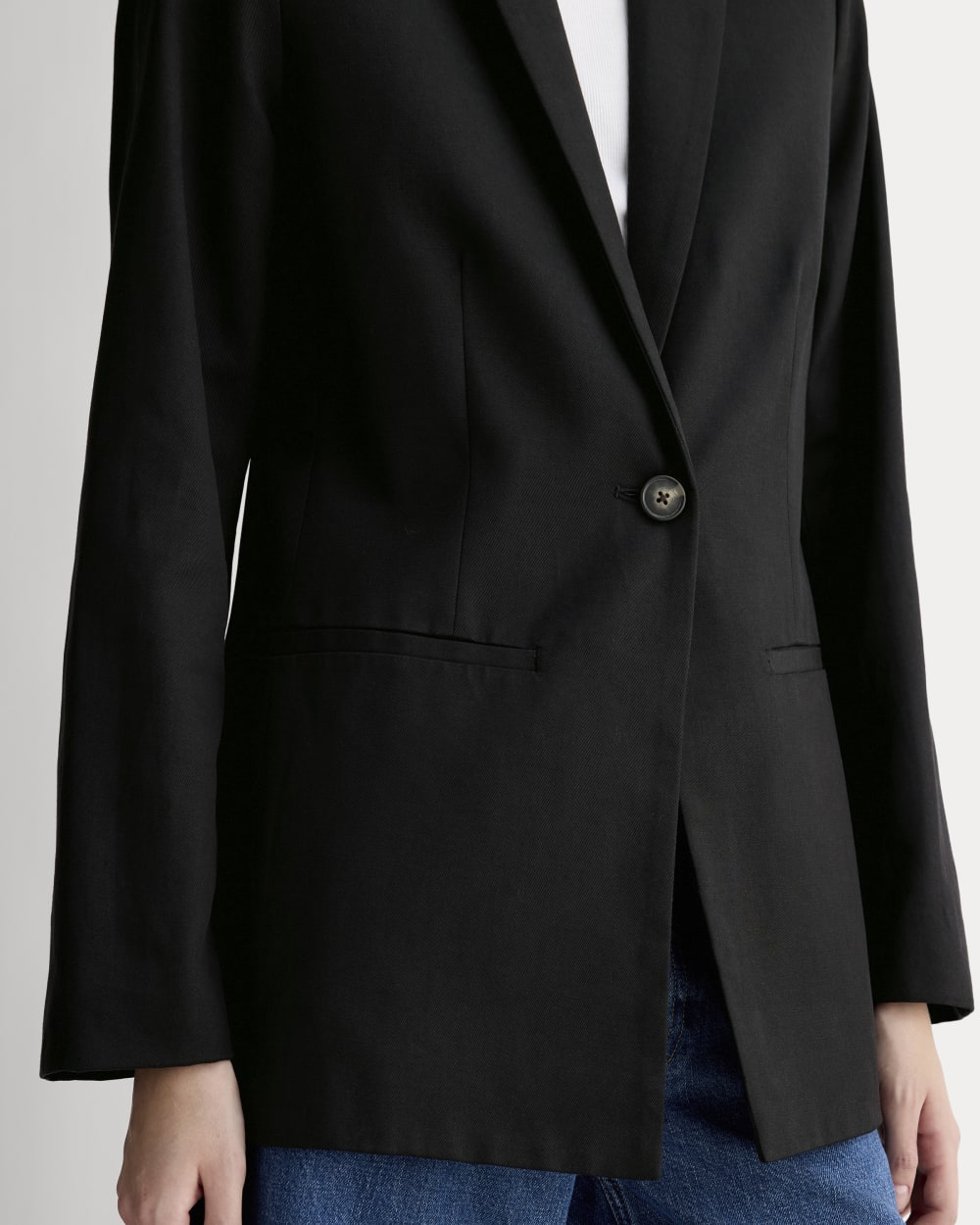 The Relaxed Blazer in Buttersmooth | Black