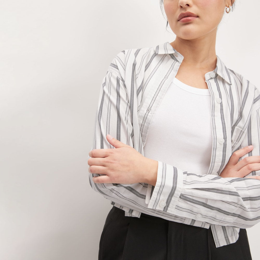 The Way-Short Shirt in Silky Cotton | Bone / Black