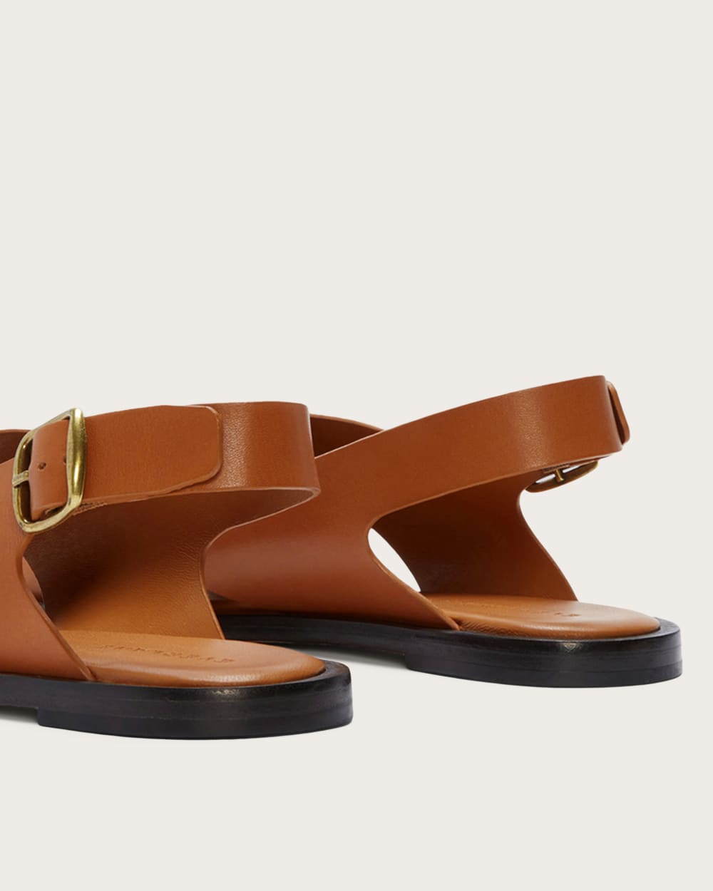 The City Crossover Sandal | Desert Tan