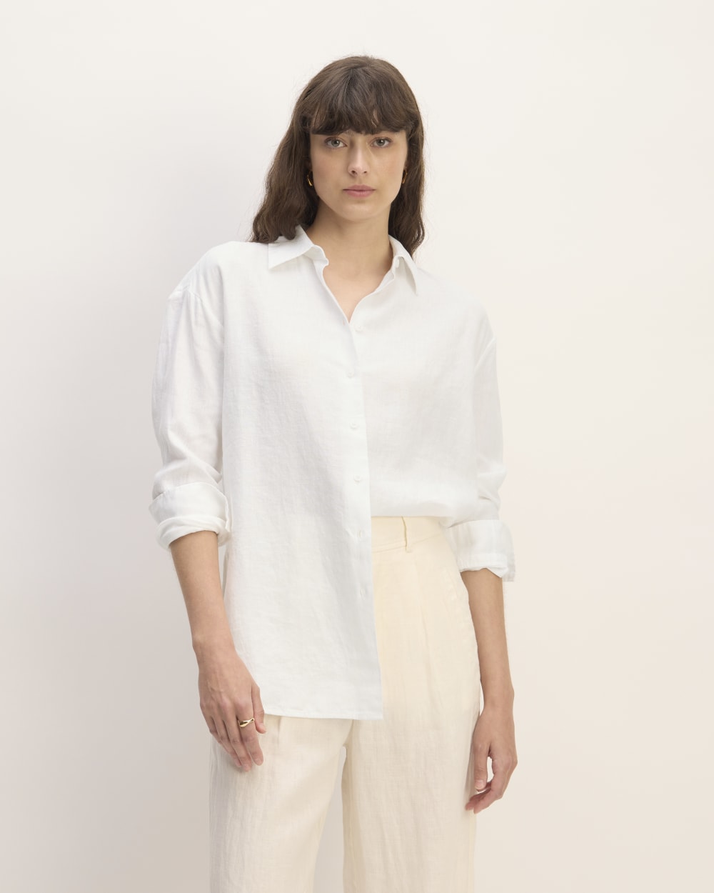 The Boyfriend Shirt in Linen | White