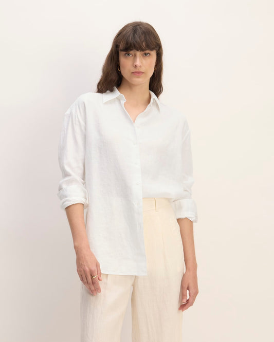 The Boyfriend Shirt in Linen | White