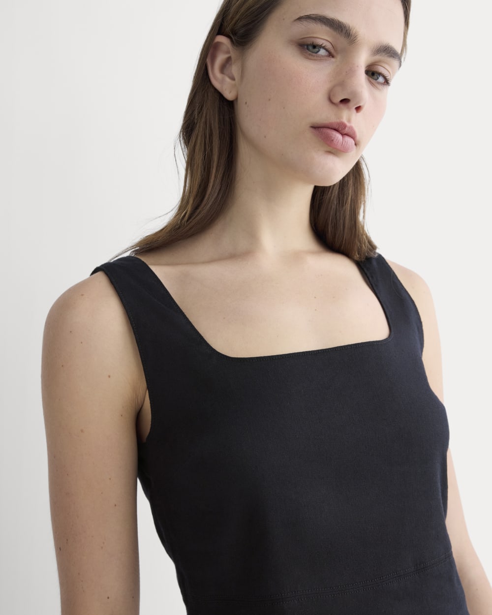 The Square Tank in Stretch Linen | Black