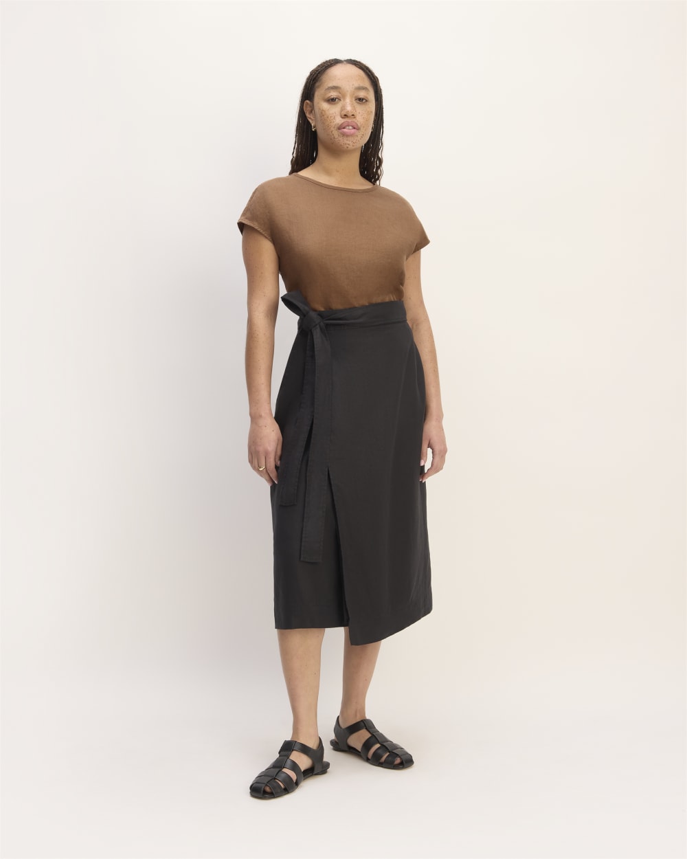 The Muscle Top in Linen | Carob Brown