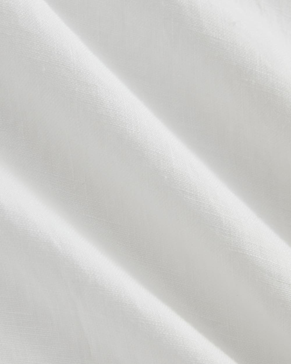 The Resort Shirt in Linen | White