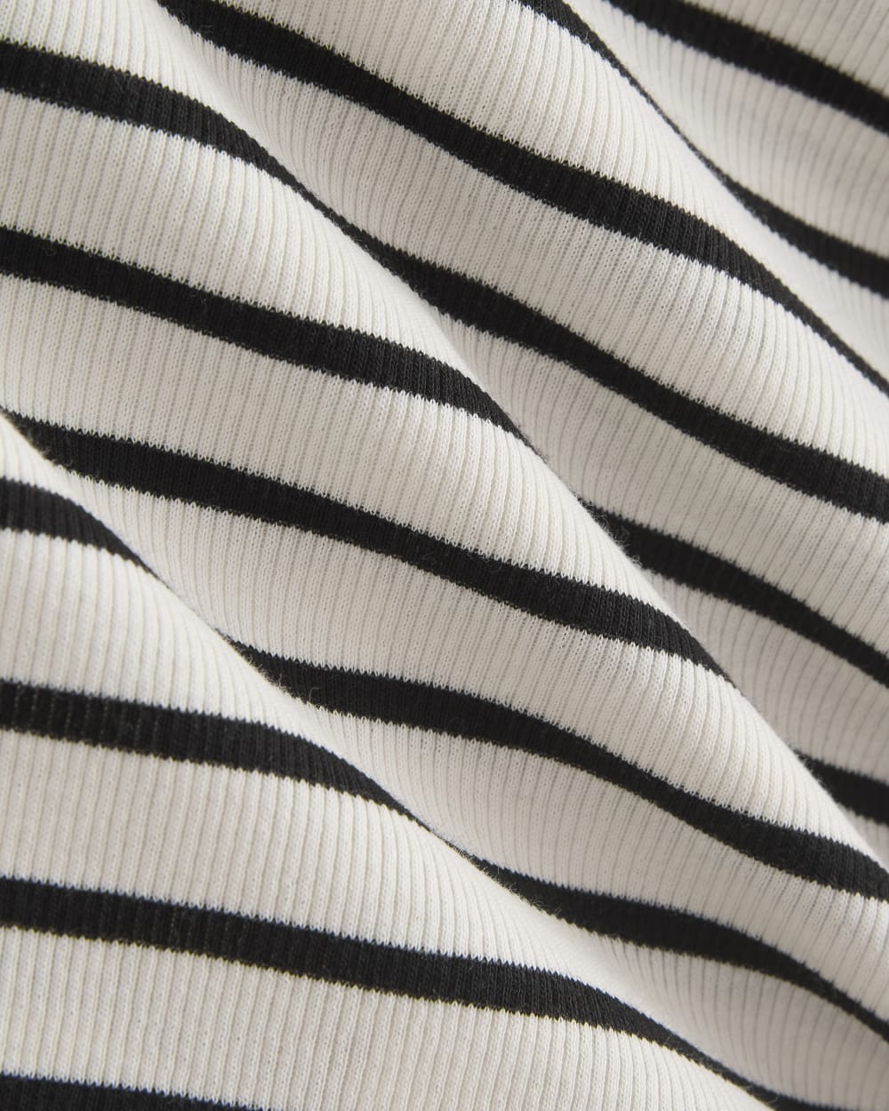 The Luxe Rib Scoop-Neck Tee | Bone / Black