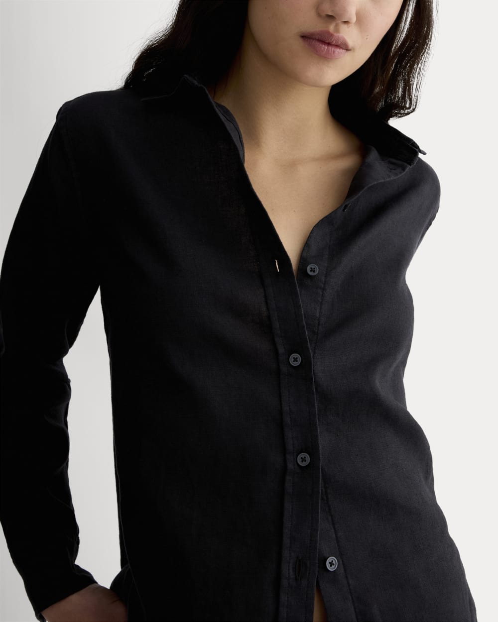 The Must-Have Shirt in Linen | Black