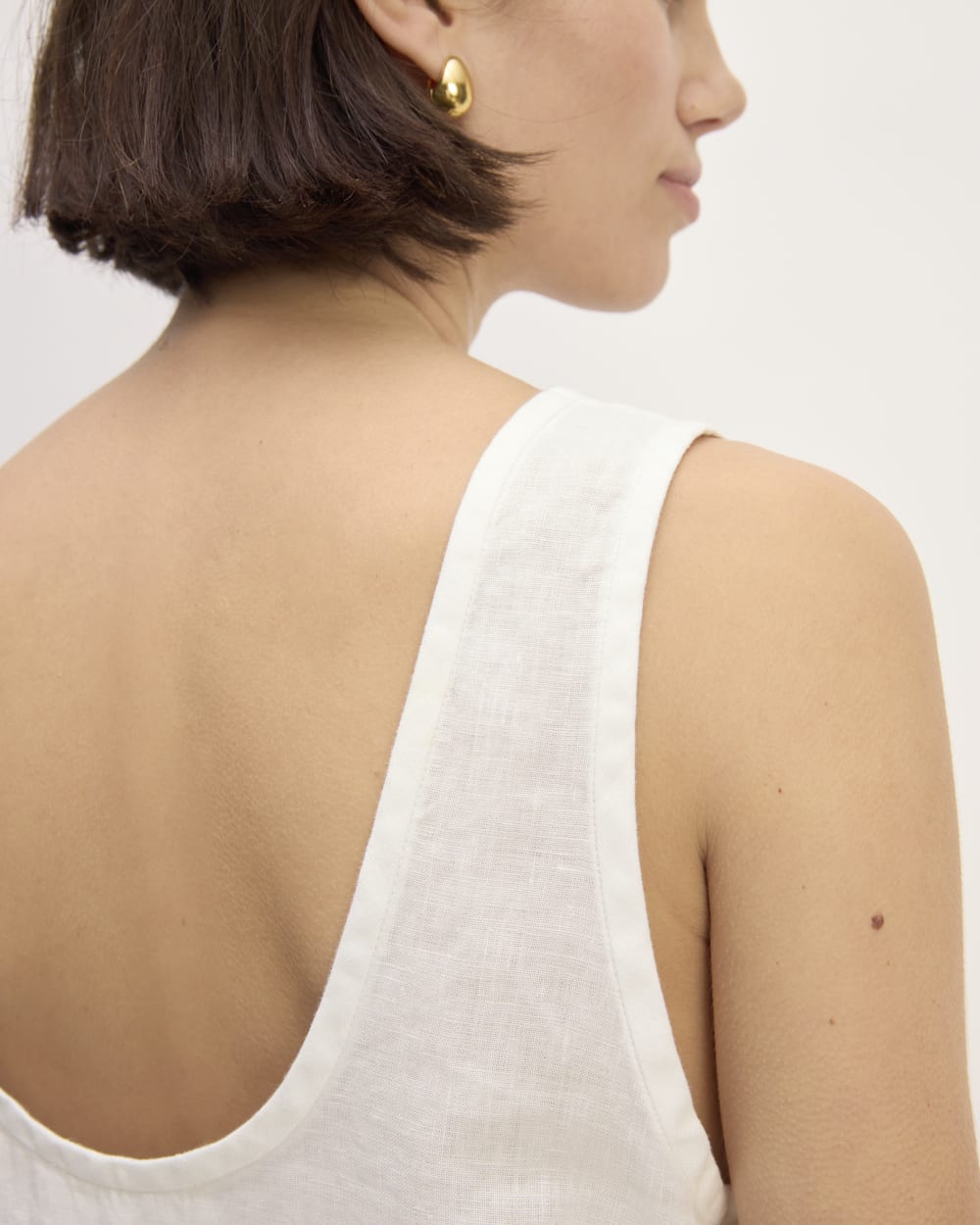 The Scoop Tank in Linen | White