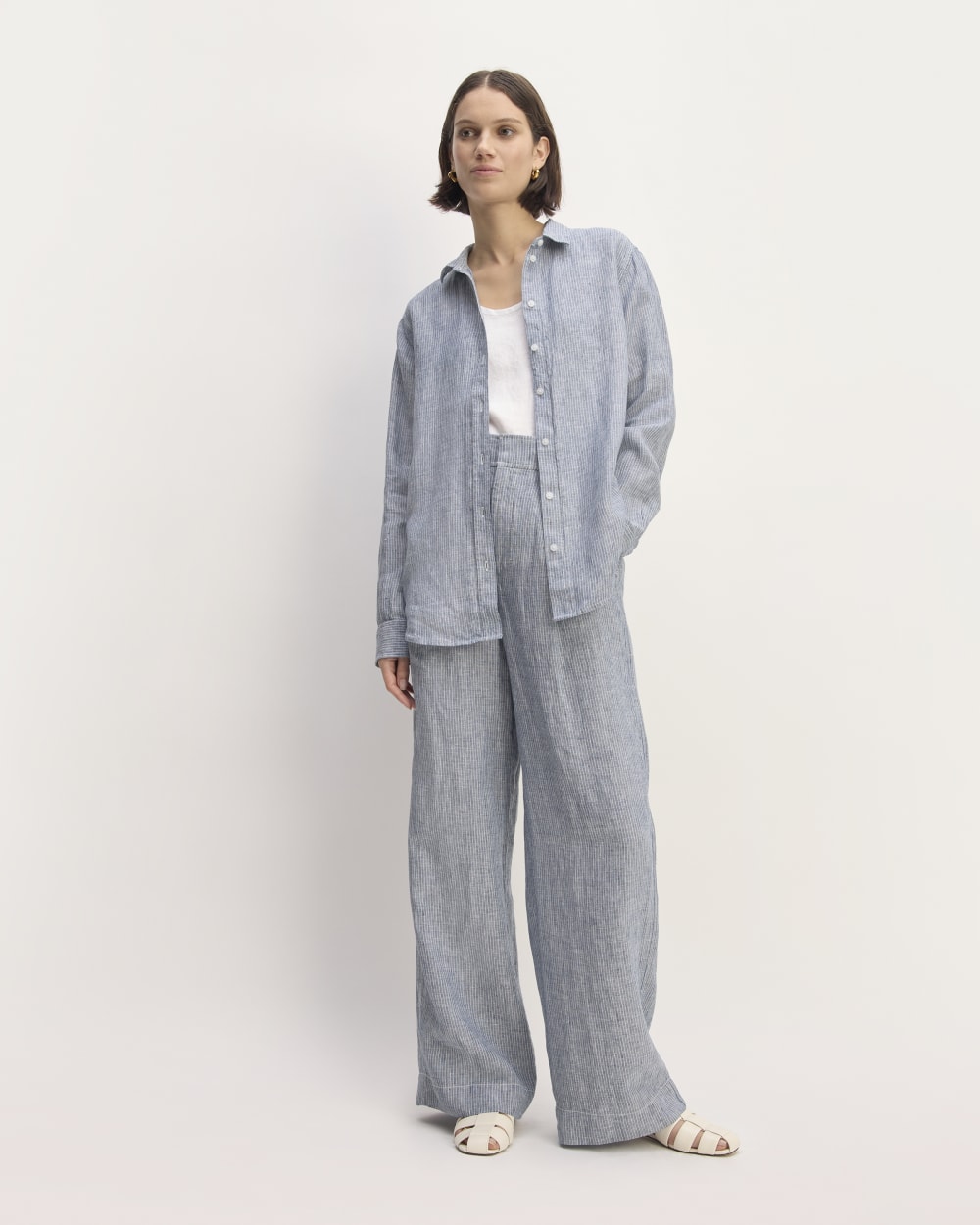 The Must-Have Shirt in Linen | White / Blue