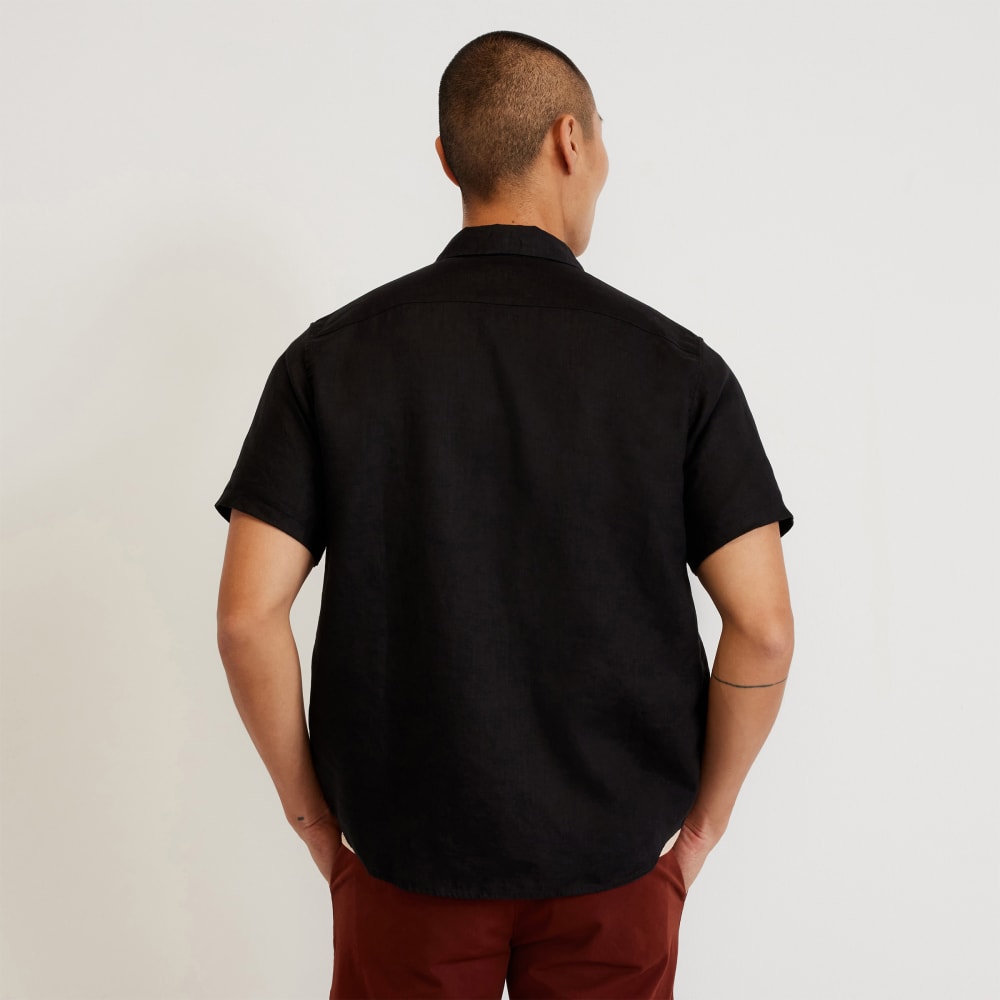 The Classic Short-Sleeve Shirt in Linen | Black
