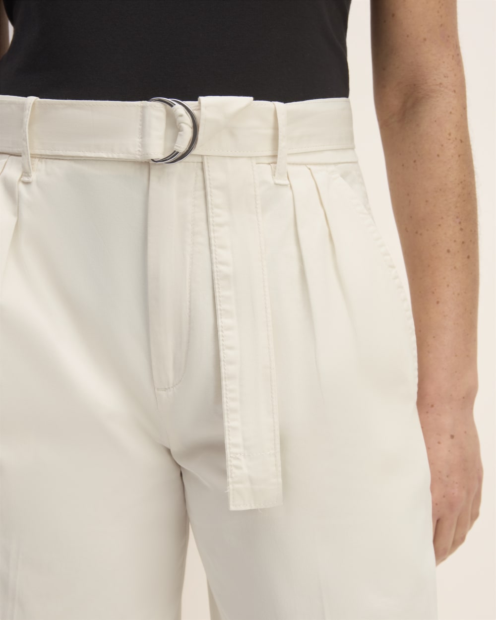 The Pleated Wide-Leg Chino | Bone