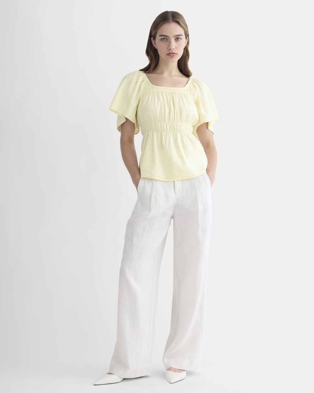 The Flutter-Sleeve Top in Stretch Linen | Light Yellow