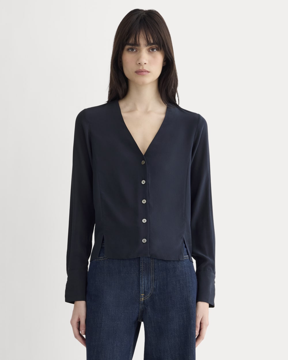 The V-Neck Blouse in Washable Silk | Navy