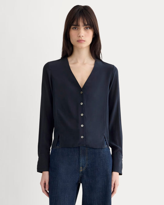 The V-Neck Blouse in Washable Silk | Navy