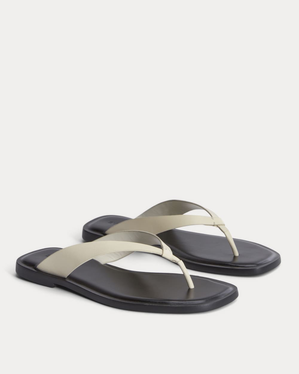 The Leather Flip Flop | Canvas
