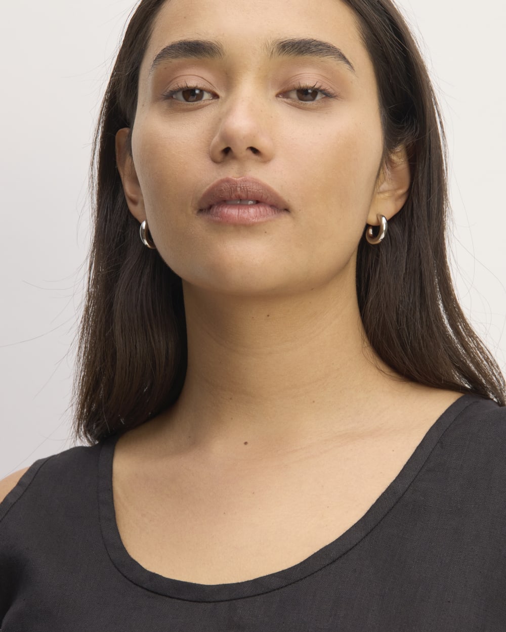 The Scoop Tank in Linen | Black