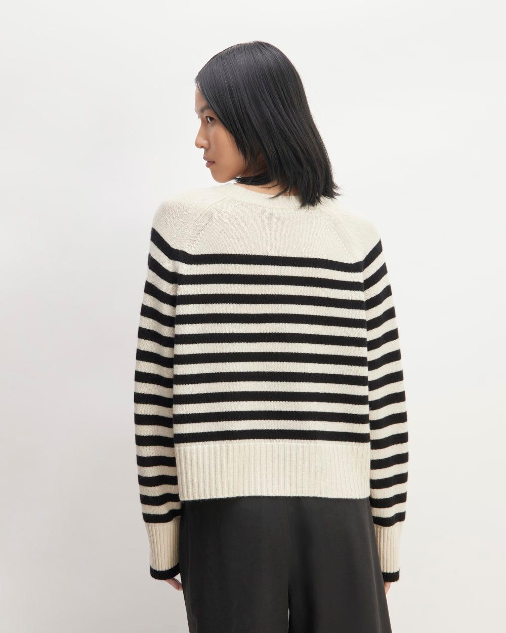 The Boxy Crew in Cashmere | Bone / Black